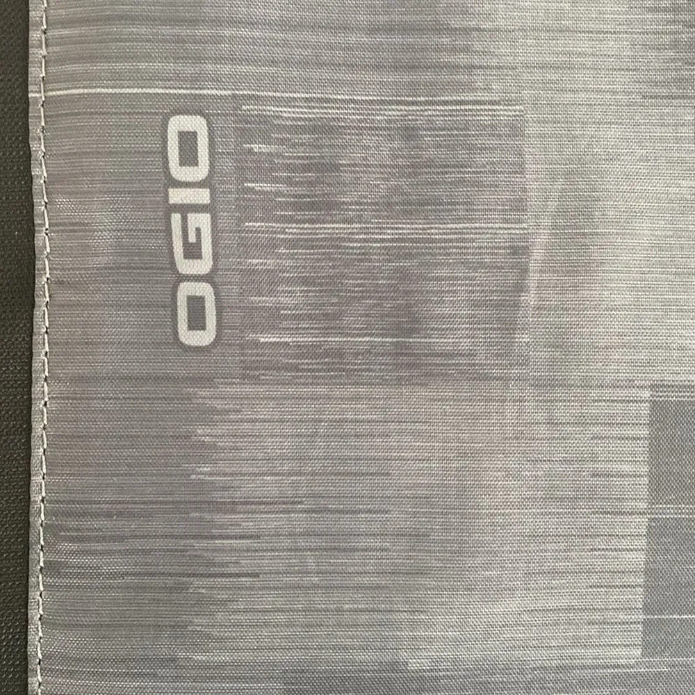 OGIO Nylon Laptop Black/Silver Cross Body Padded Bag Adjustable Strap Pockets